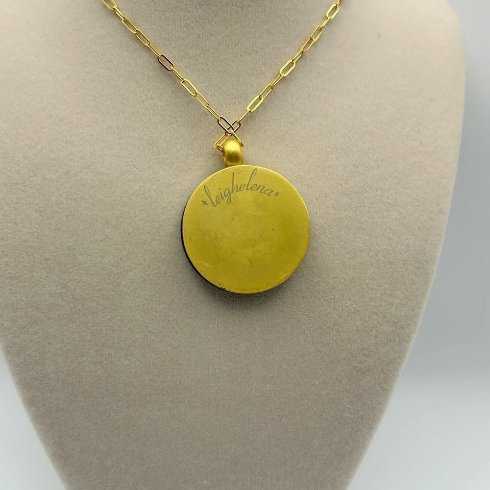 LeighElena Artisan Turquoise Tone Magnetic Pendant Necklace Oval Link Gold-tone